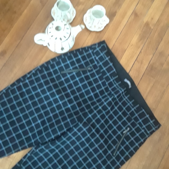 Size Xlarge check maurices dress pants - Picture 3 of 12